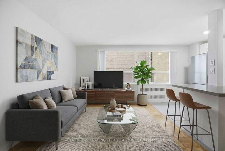 Property Photo:  103 Avenue Road 705  ON M5R 2G9 