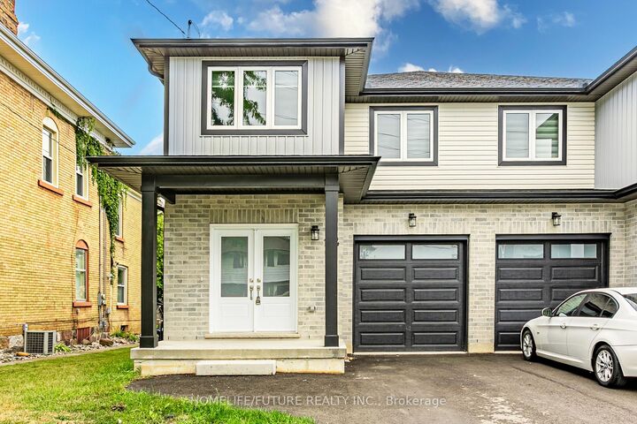 124 King Street E — photo 1