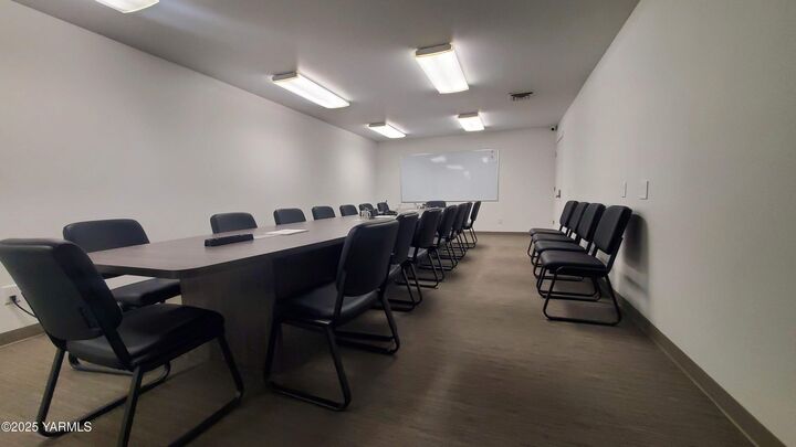 Property Photo: 223 Wine Country Rd WA 98930