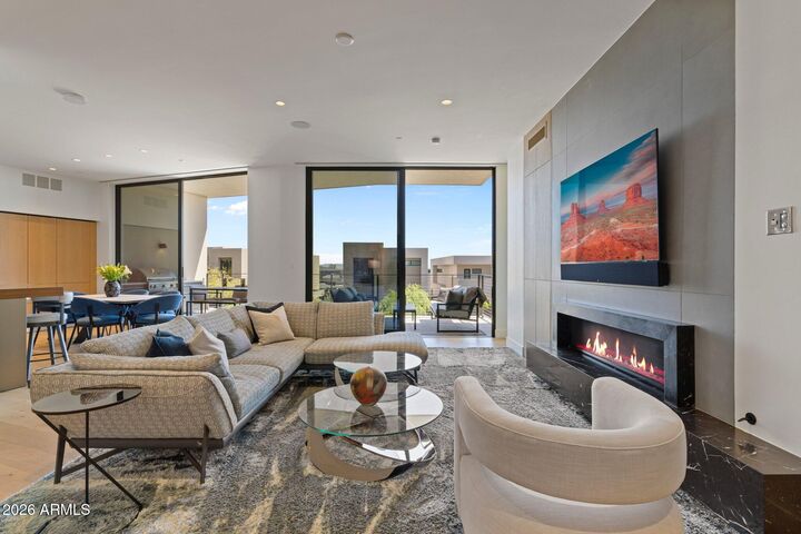 Property Photo:  5000 N Camelback Ridge Drive 208  AZ 85251 