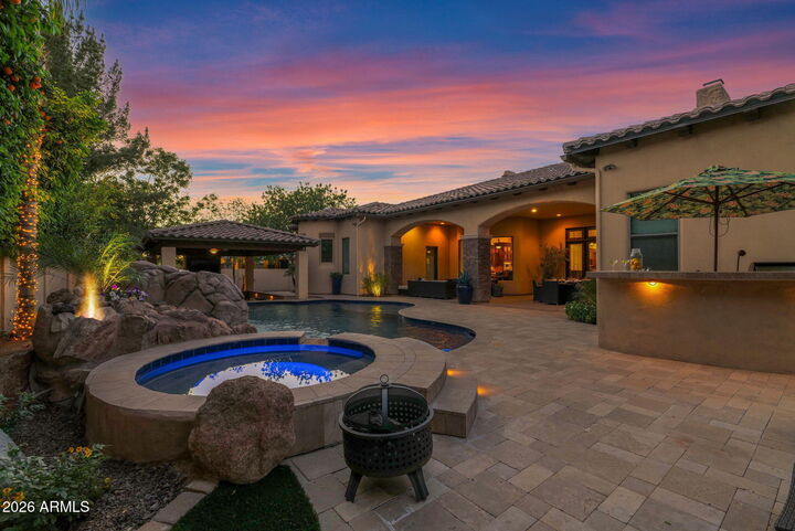 Property Photo:  3055 E Waterman Way  AZ 85297 