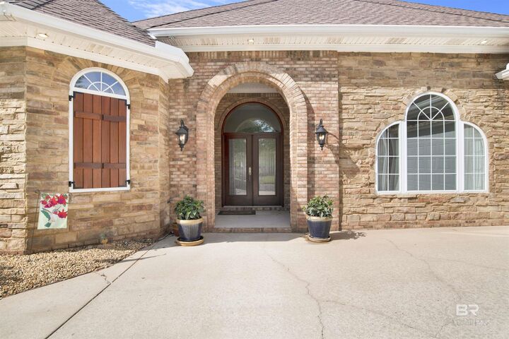 Property Photo: 27780 Oakachoy Loop AL 36526