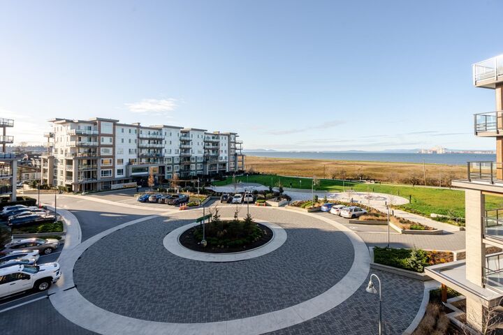 Property Photo: 2499 Rabbit Drive 426 BC V4M 0G4