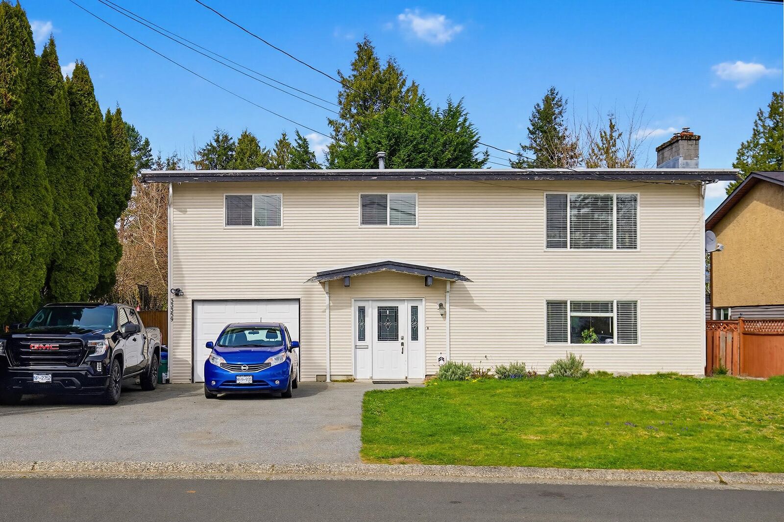 Property Photo: 33359 Whidden Avenue BC V2V 4Z6