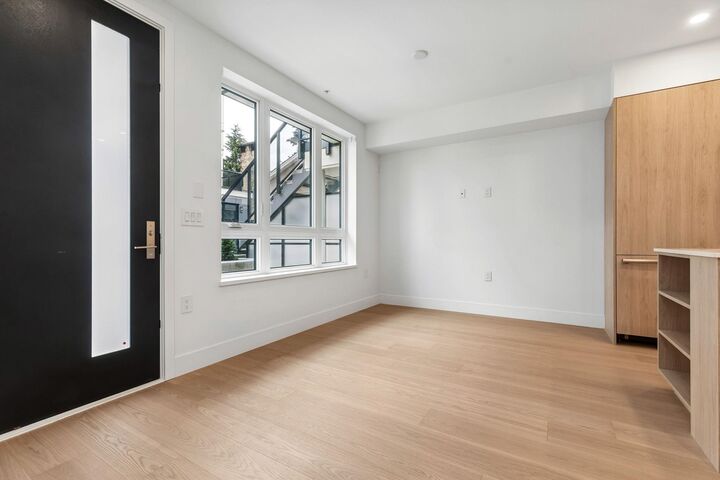Property Photo: 578 W 24 Avenue 122 BC V5Z 2B4