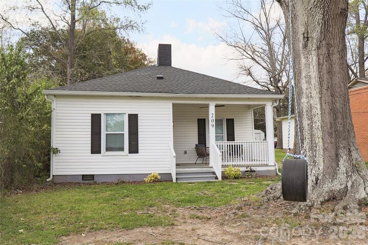 Property Photo:  209 Columbia Avenue  SC 29730 