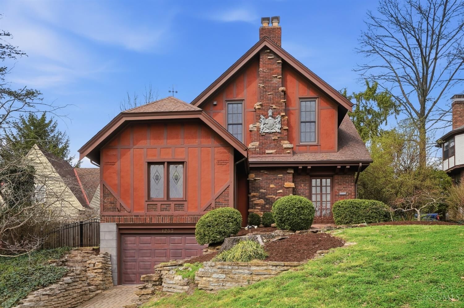 Property Photo:  1253 Herschel Avenue  OH 45208 