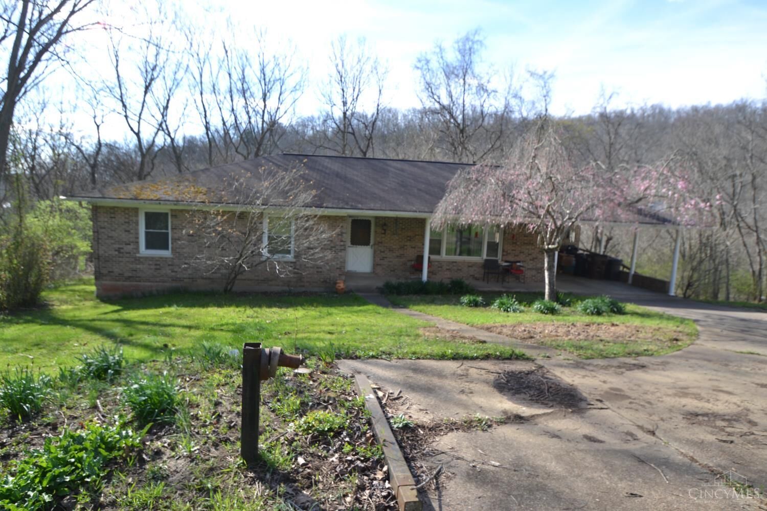 Property Photo:  4323 Old US Rt 68  OH 45167 