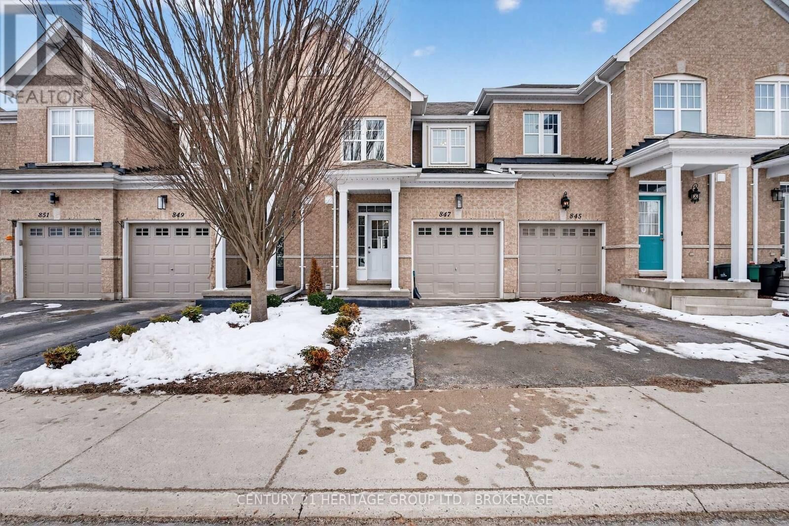 Photo de la propriété: 847 Newmarket Lane ON K7K 0C8