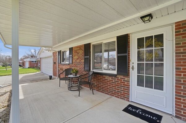 Property Photo:  804 Hollendale Drive  OH 45429 