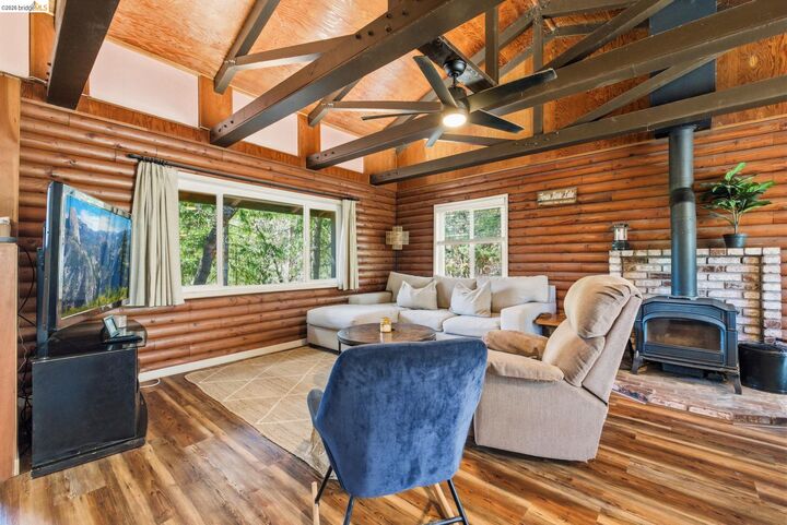 Property Photo: 16398 Estralita Dr CA 95370