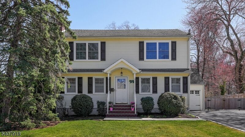 Property Photo:  1756 King Street  NJ 07076 