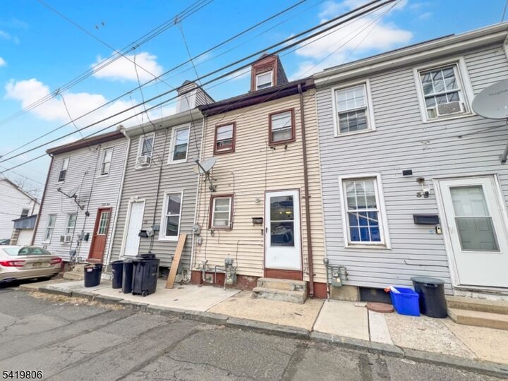 Property Photo:  37 Cedar Aly  NJ 08865 