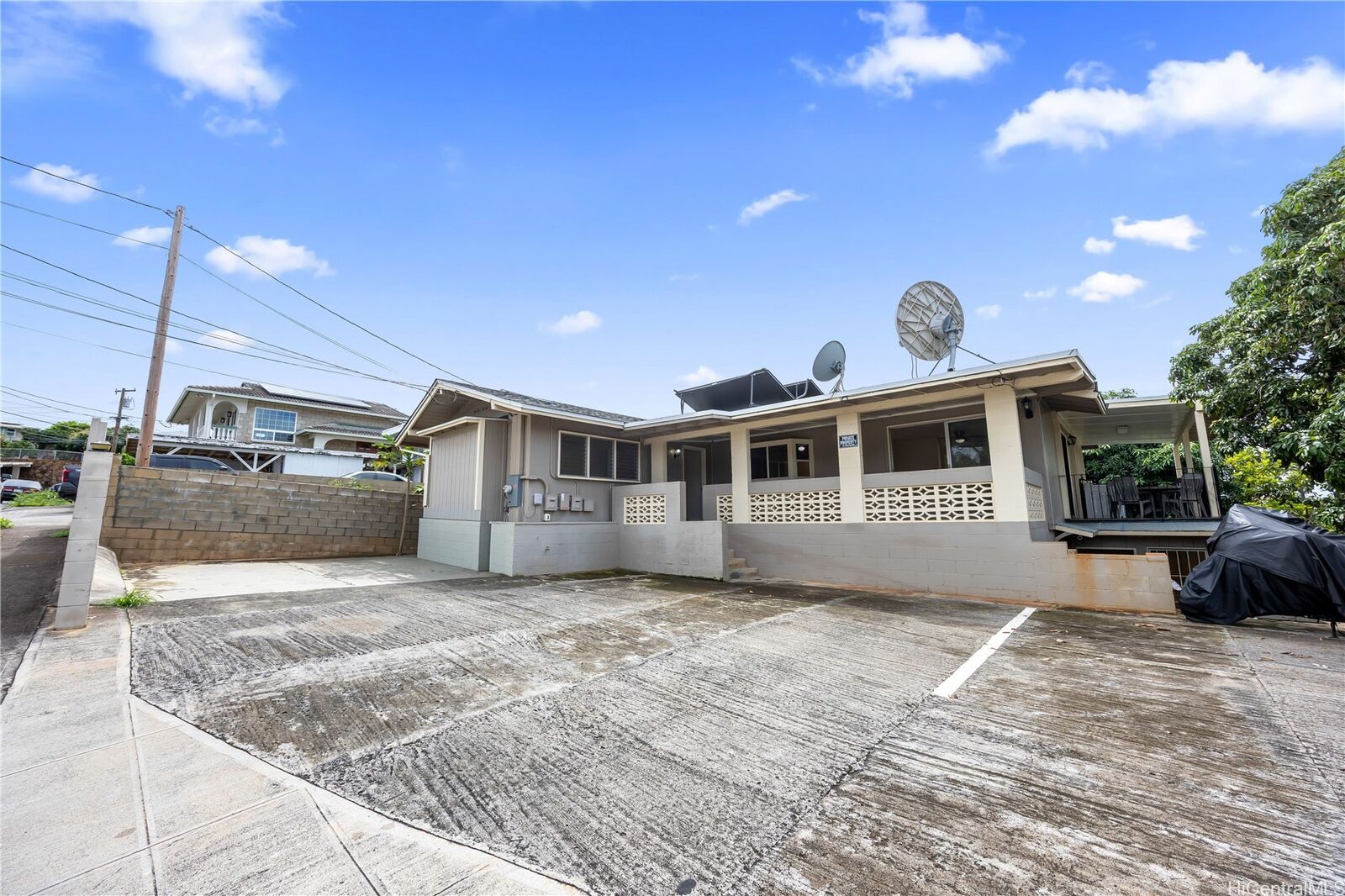 Property Photo:  4354 Likini Street  HI 96818 