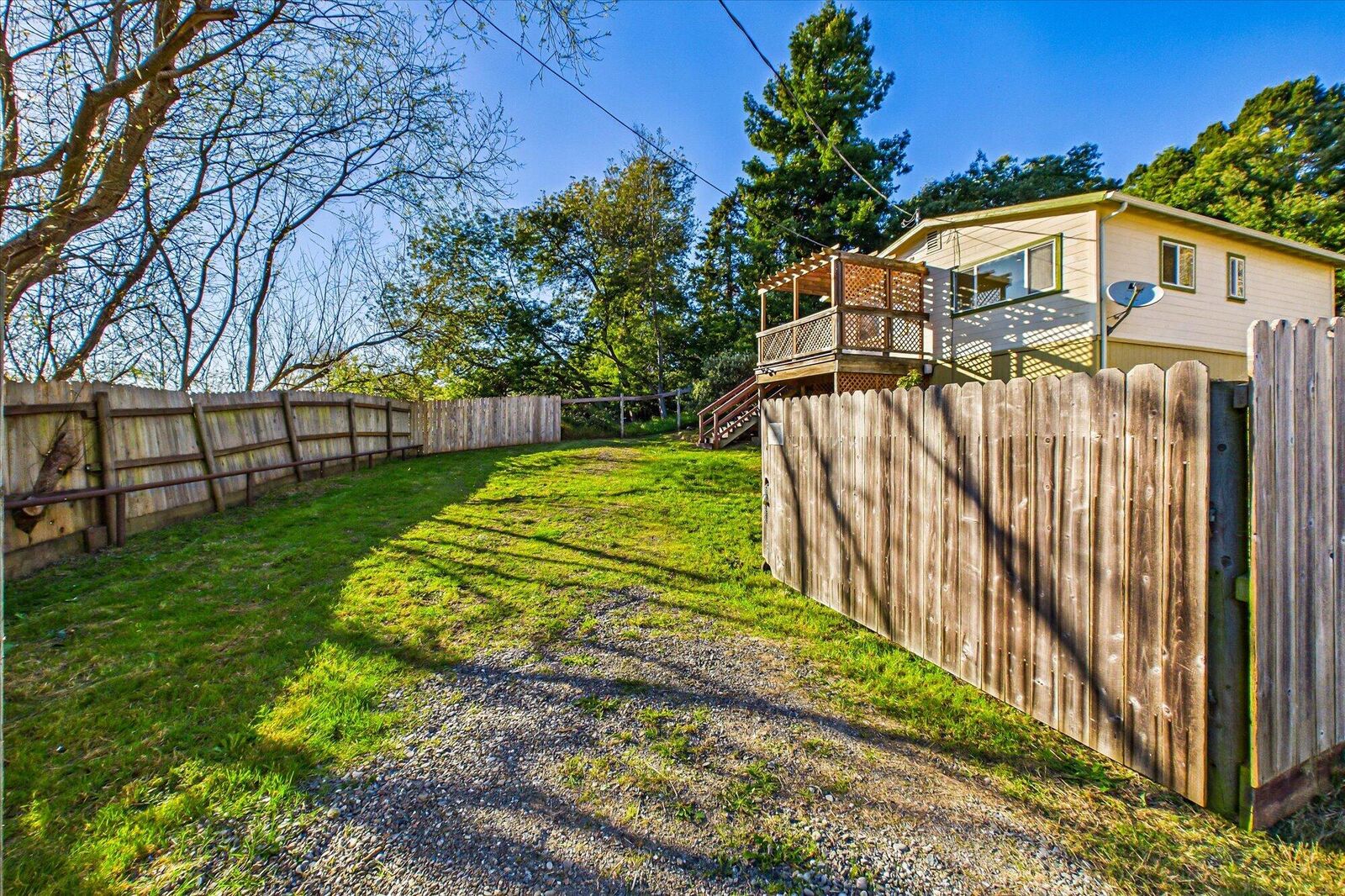 Property Photo:  887 Fernbridge Drive  CA 95540 