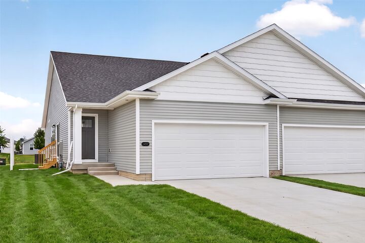 Property Photo:  1497 Foxtail Drive SE  IA 50009 