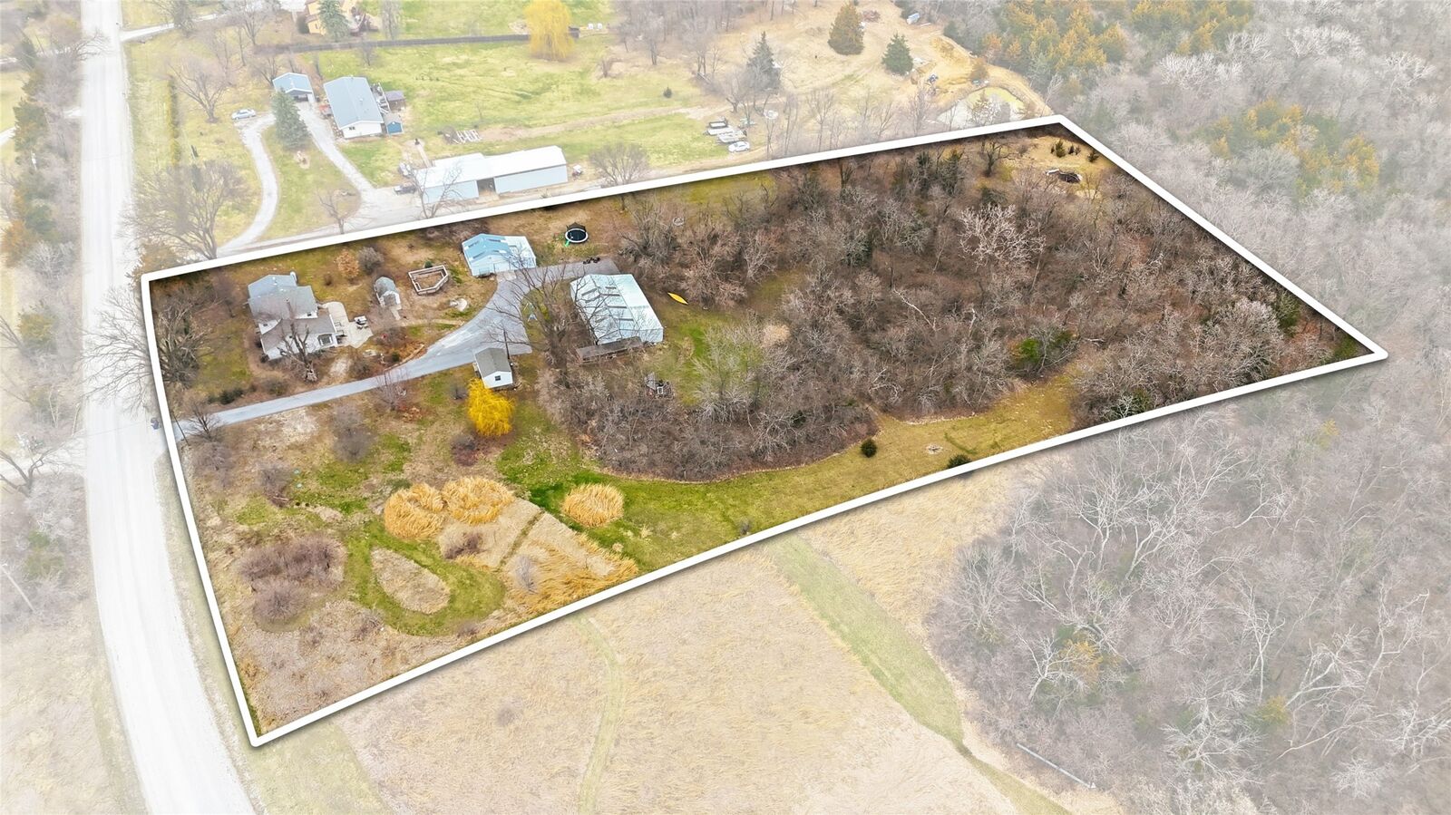 Property Photo:  4705 100th Avenue  IA 50211 