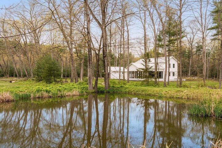 Property Photo:  131 Oakley Road  NY 12404 