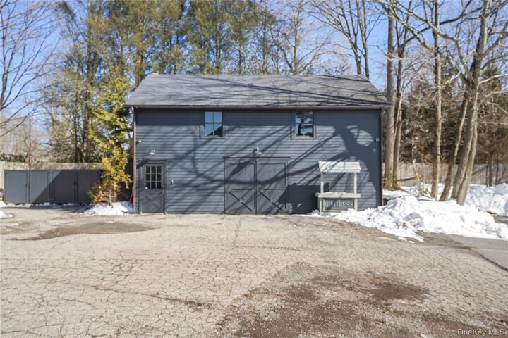 Property Photo:  259 Westchester Avenue  NY 10576 