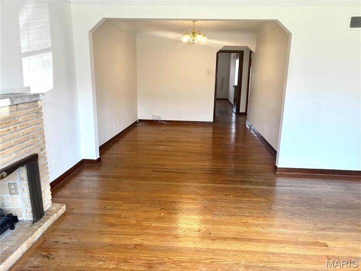 Property Photo:  1146 Moorlands Drive  MO 63117 