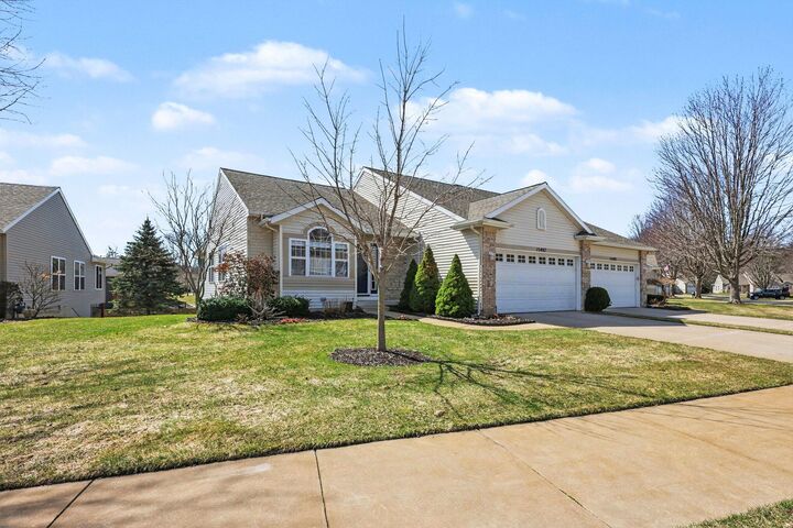 Property Photo: 15497 Winchester Circle MI 49417