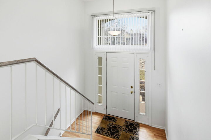 Property Photo: 1632 Columbia Circle 2 IL 60103