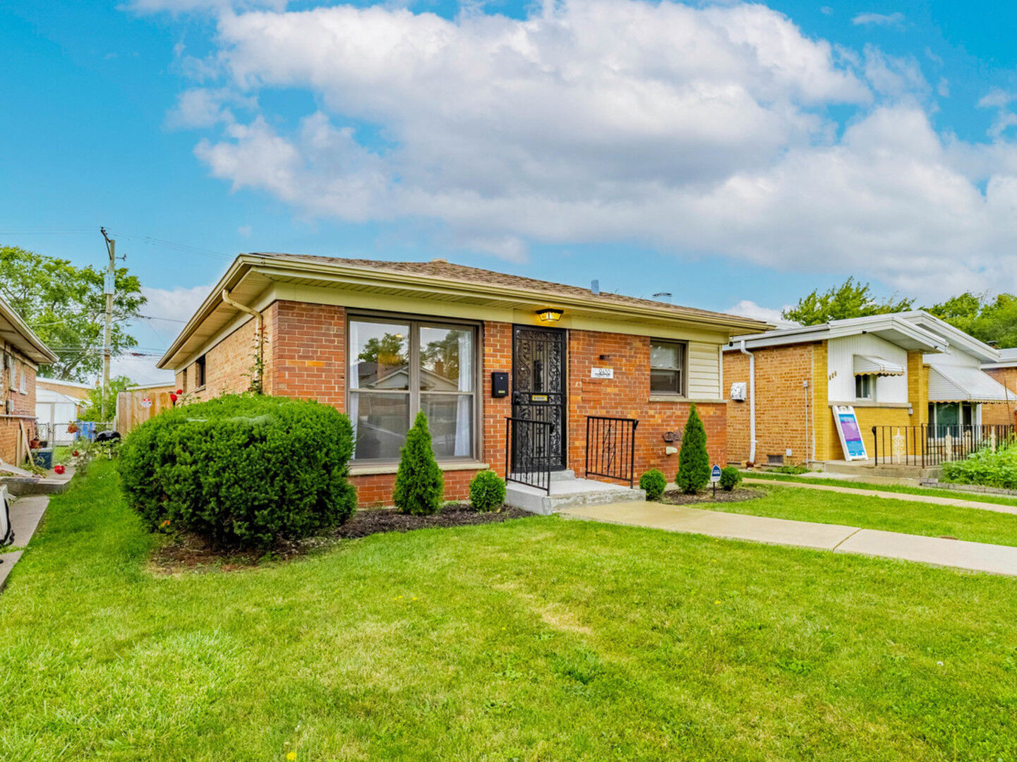 Property Photo:  9430 S Parnell Avenue  IL 60620 