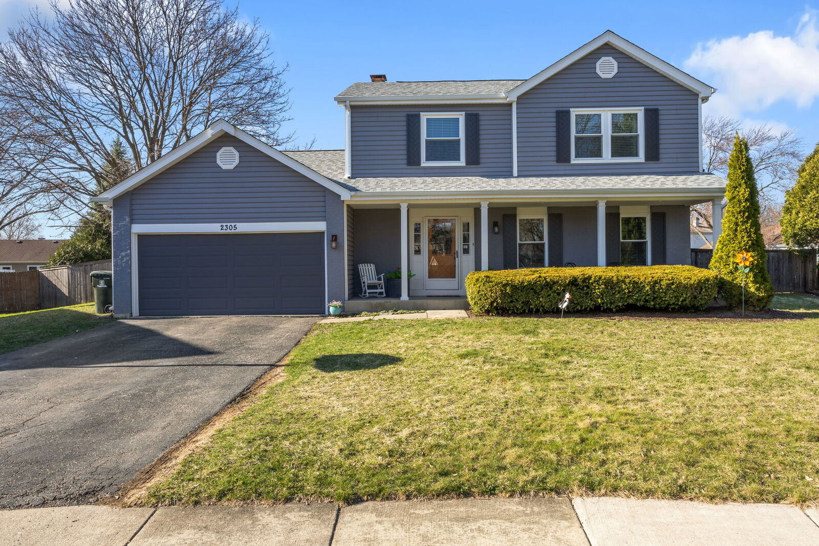 Property Photo:  2305 Hartford Court  IL 60565 