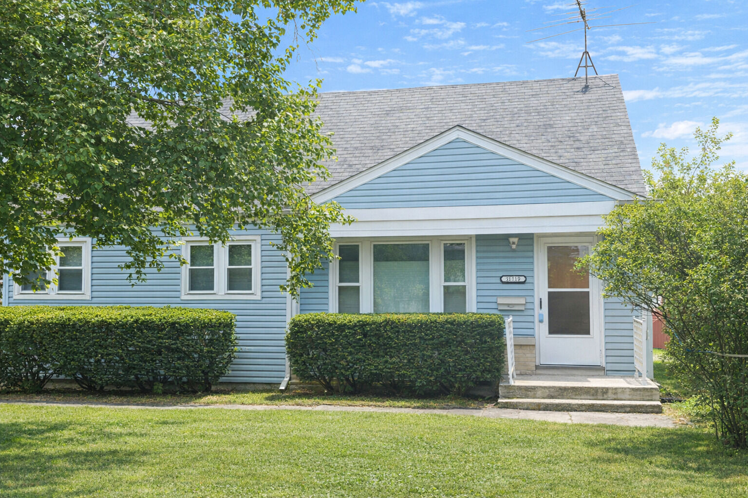 Property Photo:  3112 Pearl Avenue  IL 60164 