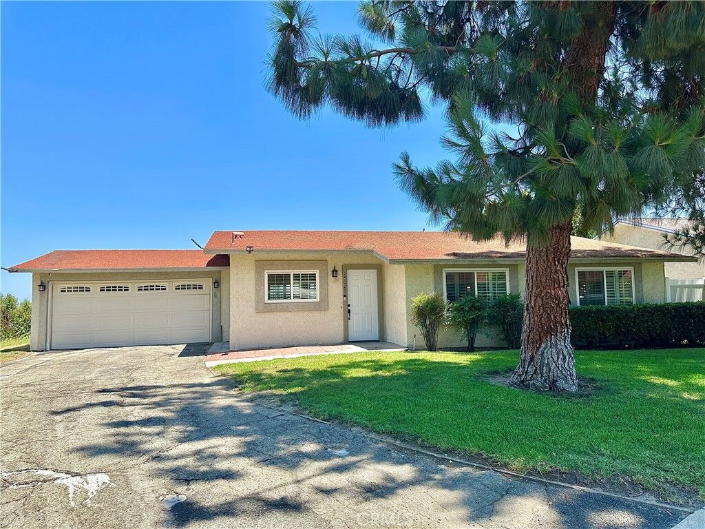 Property Photo: 15029 Oak Lane CA 91709