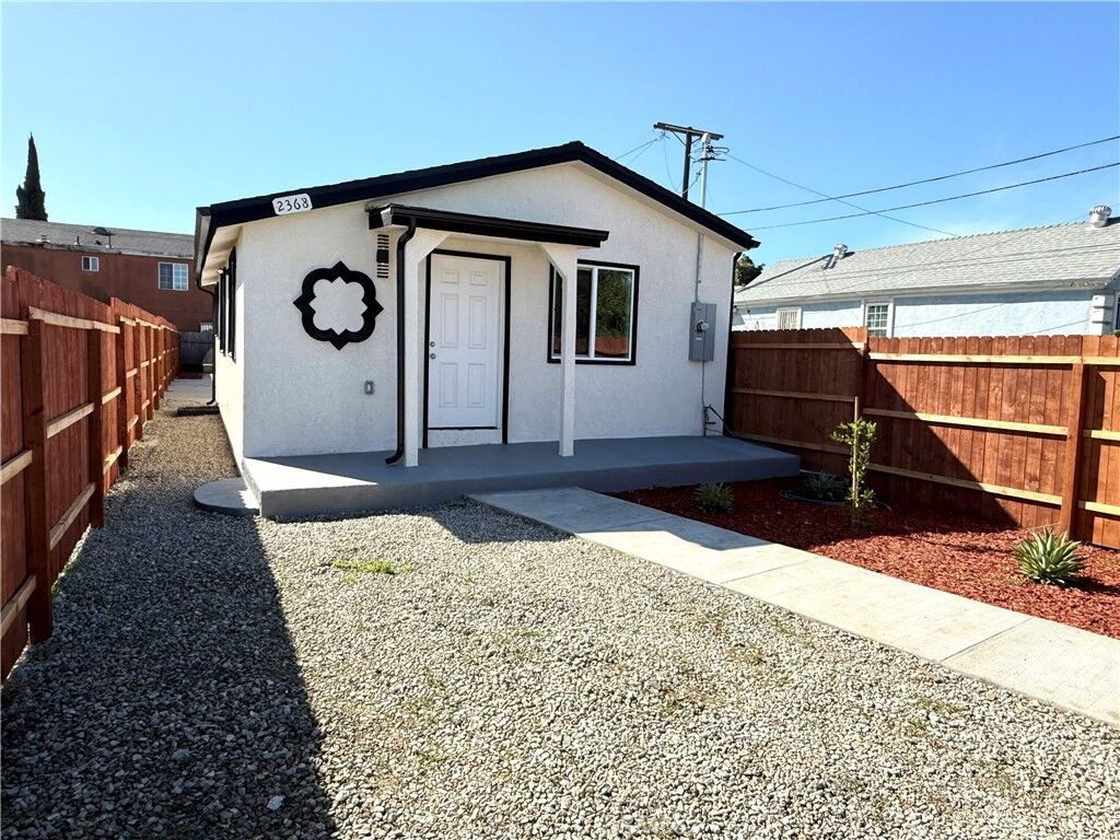 Property Photo:  2368 E 107 Th St  CA 90002 