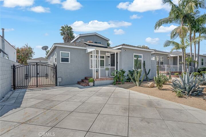 Property Photo:  1381 W Summerland  CA 90732 