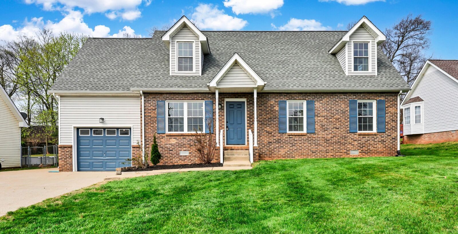 Property Photo: 1402 Marla Ct TN 37042