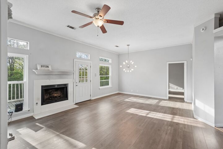 Property Photo: 605 Pebblestone Ct TN 37138