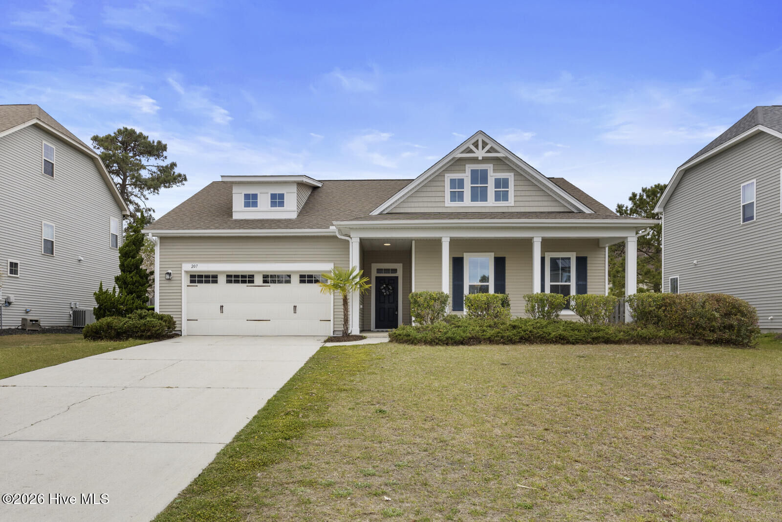 Property Photo: 207 Willow Ridge Drive NC 28445