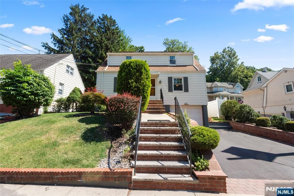 Property Photo:  692 Passaic Avenue  NJ 07032 