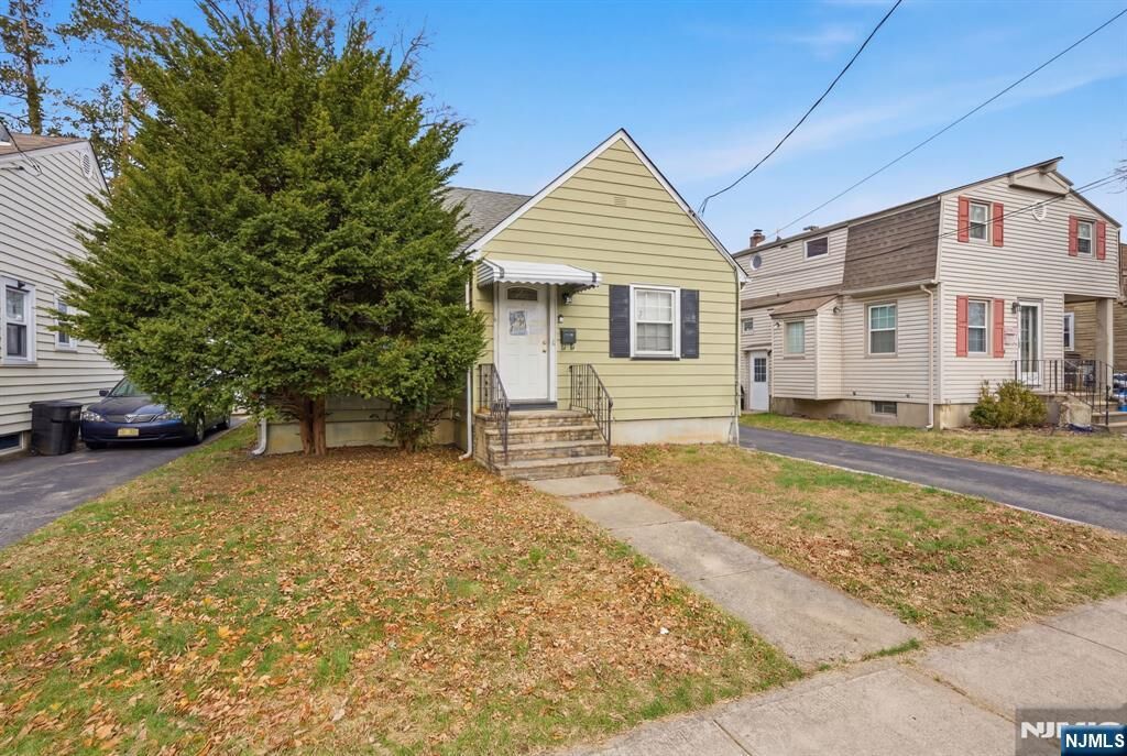 Property Photo:  106 Summit Avenue  NJ 07003 