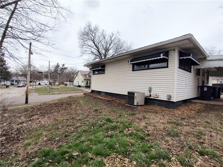 Property Photo: 600 Eastland Avenue OH 44305