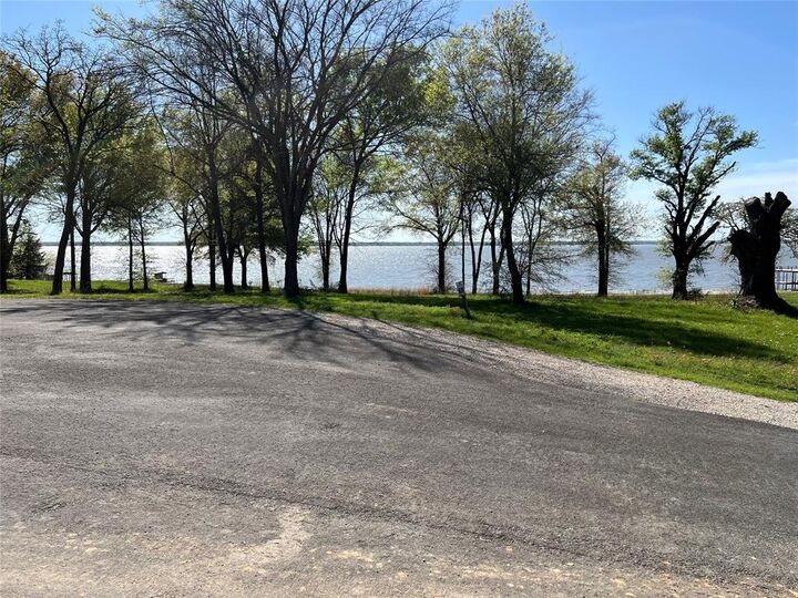 Property Photo:  773 Sunset Court  TX 75143 