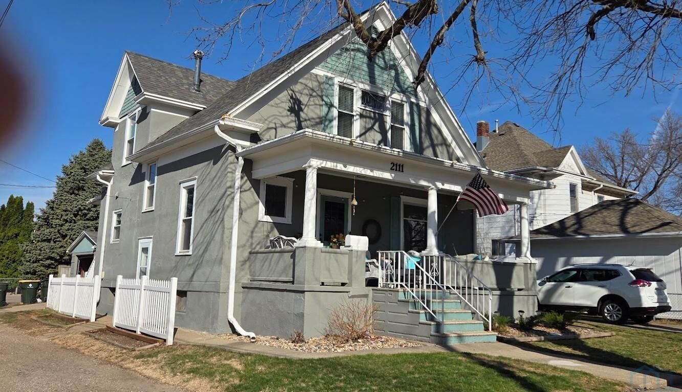 Property Photo:  2111 S Newton  IA 51106 