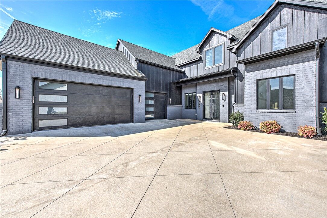 Property Photo:  6706 SW Ambient Street  AR 72713 