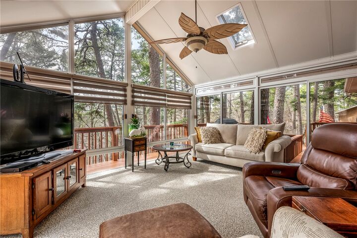 Property Photo:  5 Pine Trail Road  AR 72756 