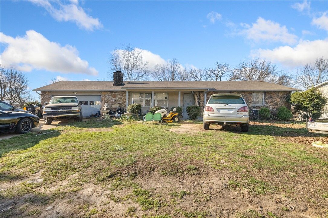 Property Photo:  602 Oriole Drive  AR 72601 