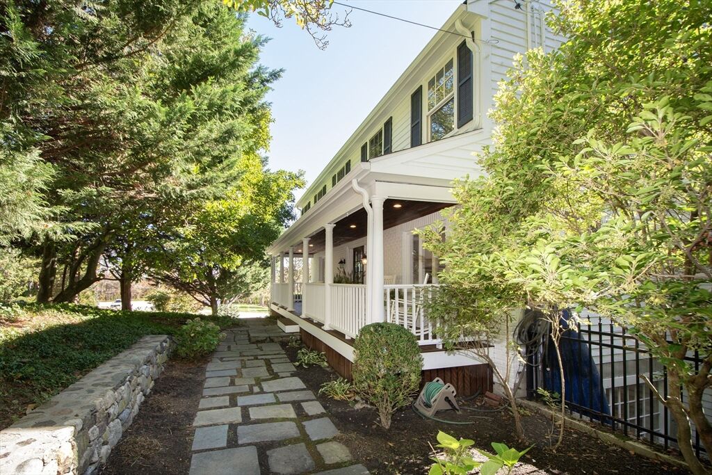Property Photo:  7 Border St  MA 02066 