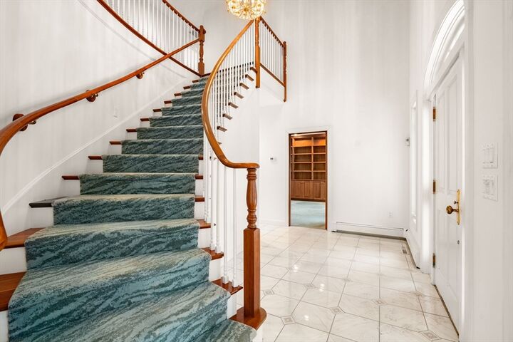 Property Photo: 146 Aldershot Ln MA 01741