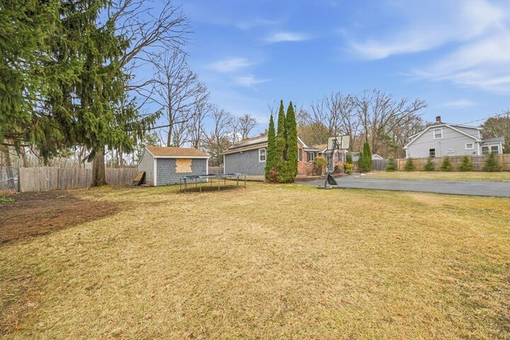 Property Photo:  30 Glendale Ave  MA 01569 