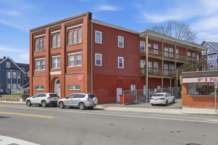 Property Photo:  176 Ferry St 3L  MA 02149 