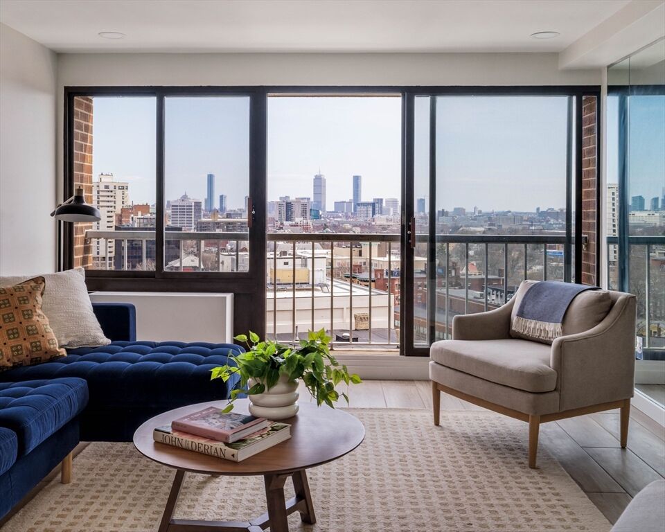 Property Photo:  1105 Massachusetts Ave Pha  MA 02138 