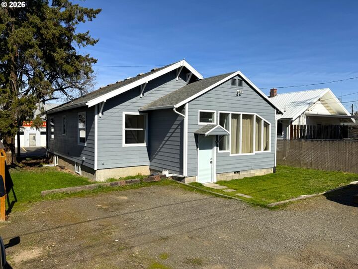 Property Photo:  224 W Court St  WA 98620 