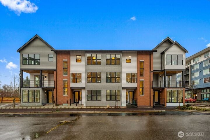 Property Photo: 976 7th Ave NW (Homesite #6) WA 98027